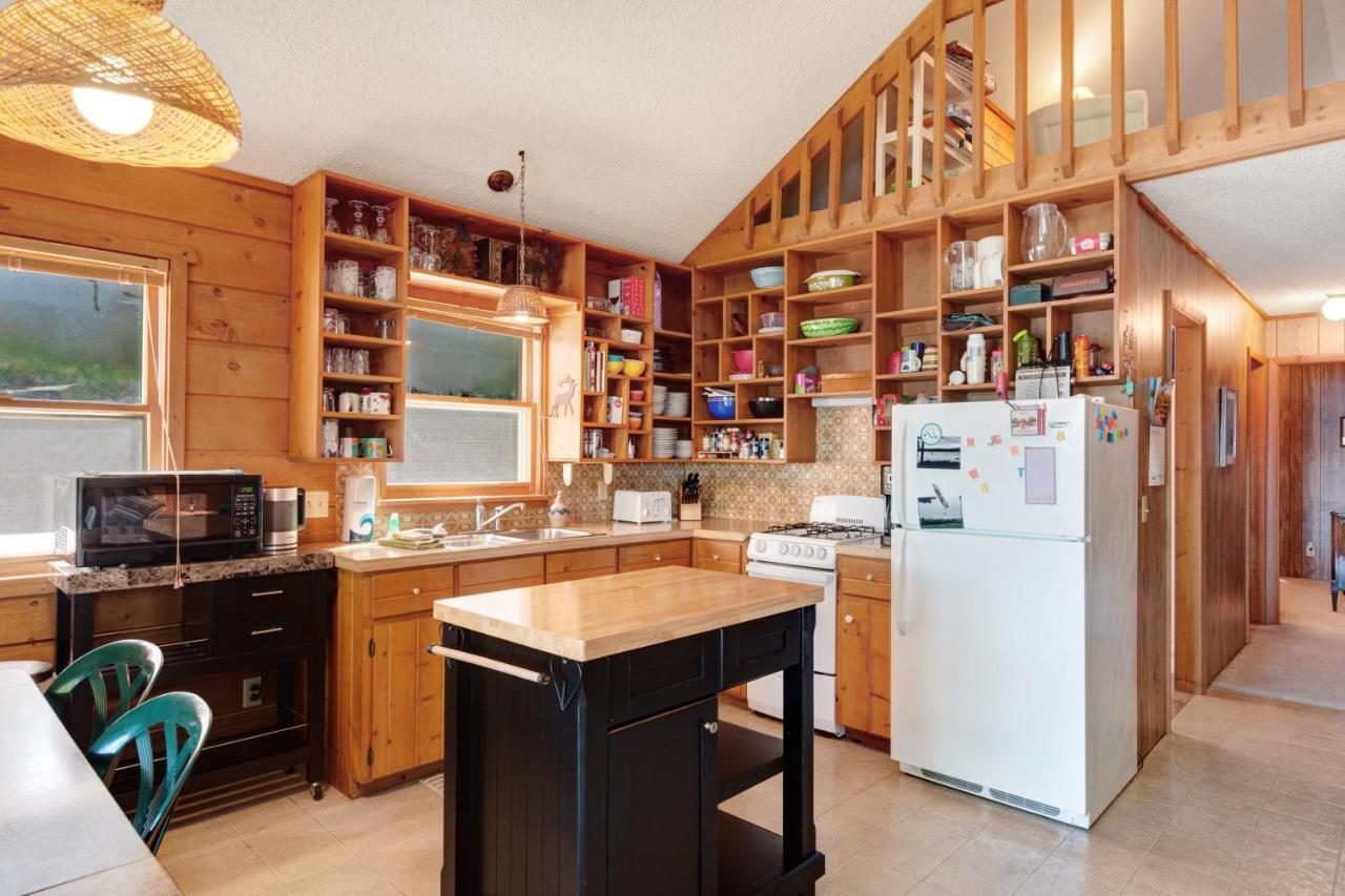 Walloon Lake Cottage Boyne City Buitenkant foto