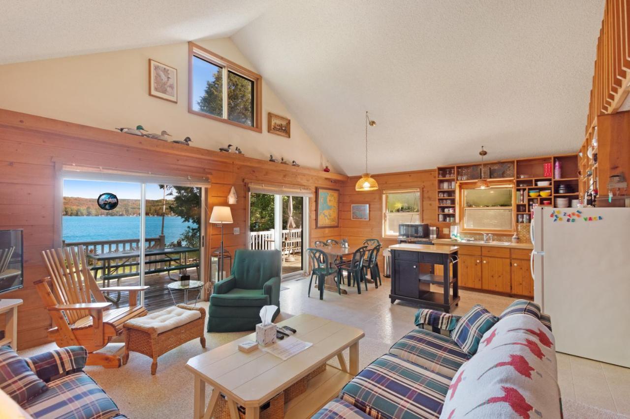 Walloon Lake Cottage Boyne City Buitenkant foto